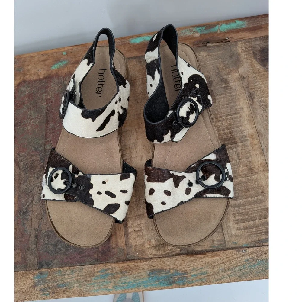 Boho Farm Hotter Tourist Cow Calf Hair Platform Wedge Buckles 8.5M Sandals